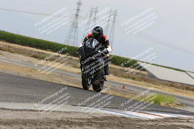 media/May-26-2025-Lets Ride (Mon) [[3bf1de1d65]]/A Group/12pm (Wheelie Bump)/